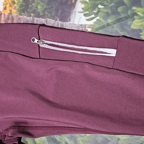 Kay Unger Purple Capri Leggings Size Small - Picture 4 of 6